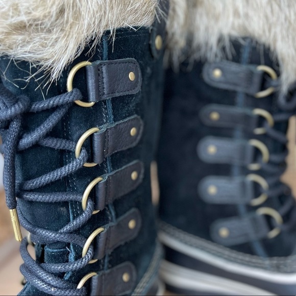 Sorel Joan of Arctic Women's Insulated Waterproof Winter Boots - Picture 6 of 11